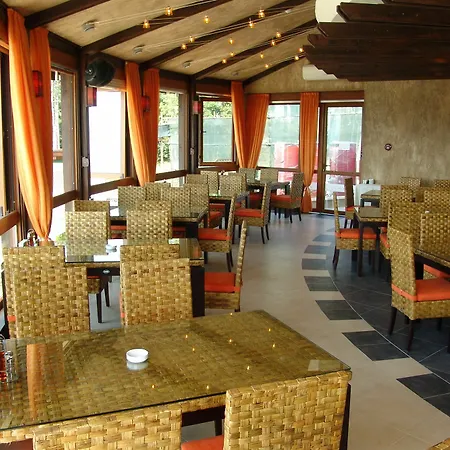 Hotel Santa Marina Village *