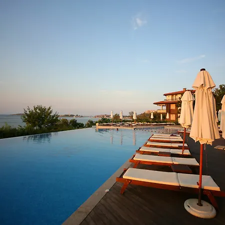 Santa Marina Village