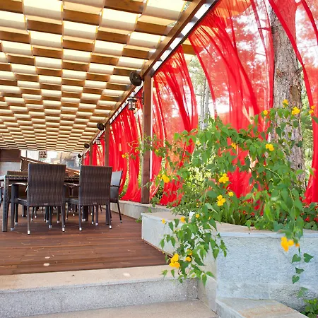 Santa Marina Village Hotel