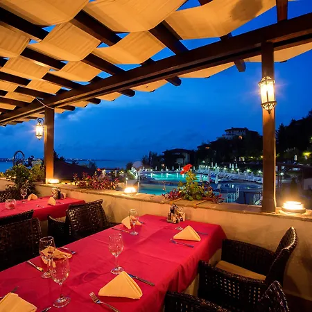 Santa Marina Village Hotel
