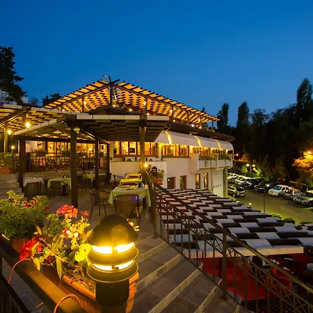 Hotel Santa Marina Village