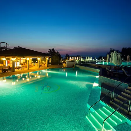Santa Marina Village Szálloda *