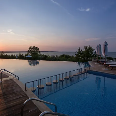 Szálloda Santa Marina Village Szozopol