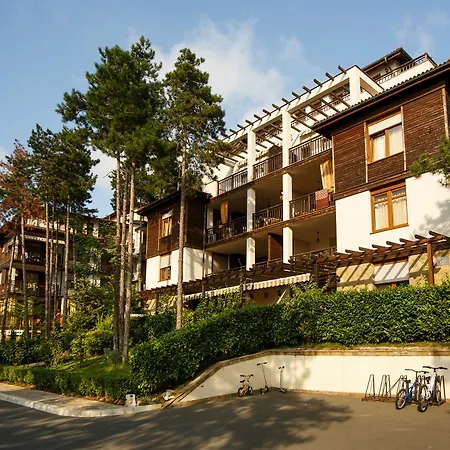 Santa Marina Village Szálloda