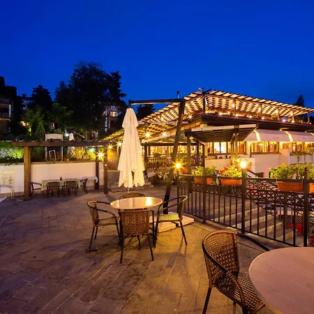 Santa Marina Village Szálloda