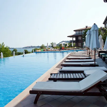 Santa Marina Village