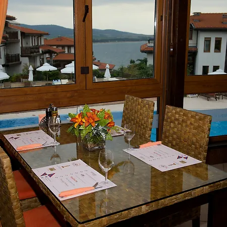 Santa Marina Village Szozopol